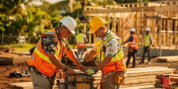 Pay-As-You-Go Workers' Compensation for Hawaii Employers — Hawaii construction trades workers on a jobsite